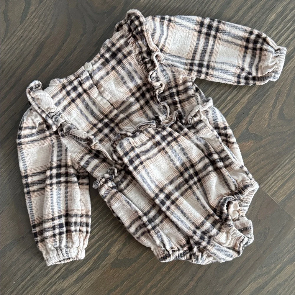 Long-Sleeve Ruffle-Trim Plaid One-Piece Romper | 6-12Months